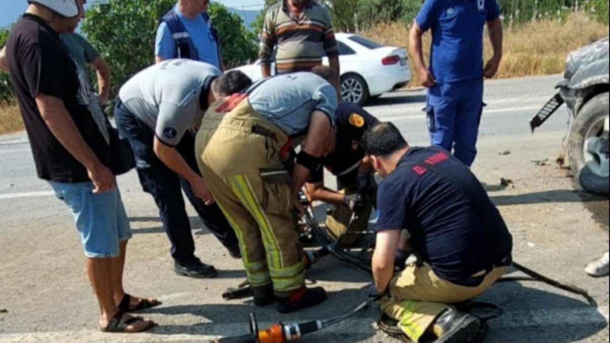 Kuşadası’nda kamyonet takla attı: 1 ölü, 2 yaralı Kuşadası’nda kamyonet takla attı: 1 ölü, 2 yaralı
