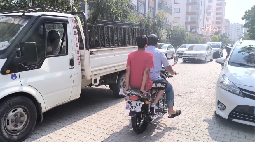 LGS sınavında kimliğini unutan öğrencinin imdadına motosikletli vatandaş yetişti LGS sınavında kimliğini unutan öğrencinin imdadına motosikletli vatandaş yetişti