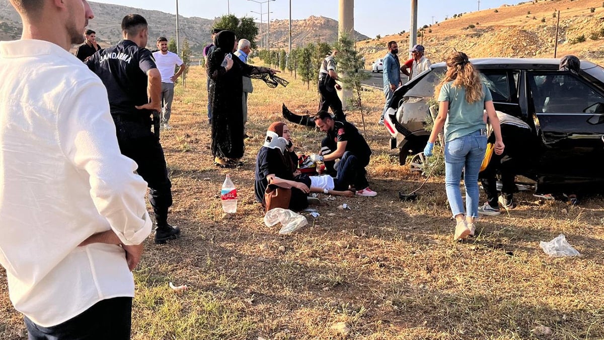 Mardin’de can pazarı: 1’i ağır 9 yaralı Mardin’de can pazarı: 1’i ağır 9 yaralı