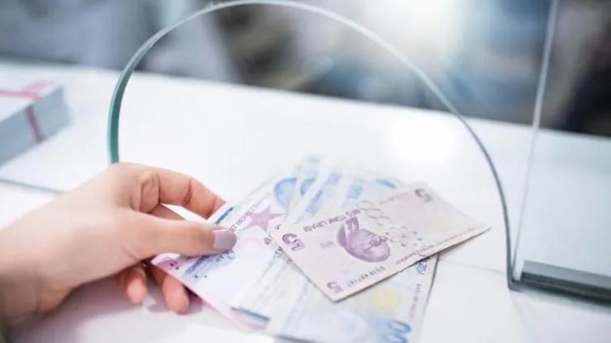 Mevduat faizi güncellendi! 4 Milyon TL’nin 1 aylık getirisi belli oldu Mevduat faizi güncellendi! 4 Milyon TL’nin 1 aylık getirisi belli oldu