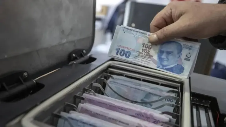 Mevduat faizleri yeniden şekilleniyor: 1 milyon TL’nin 32 günlük getirisi belli oldu Mevduat faizleri yeniden şekilleniyor: 1 milyon TL’nin 32 günlük getirisi belli oldu