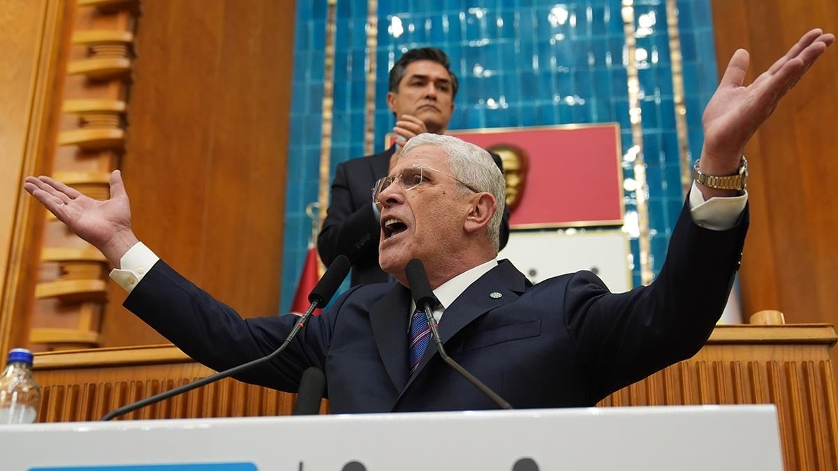 Müsavat Dervişoğlu’ndan Ümit Özdağ’a destek Müsavat Dervişoğlu’ndan Ümit Özdağ’a destek