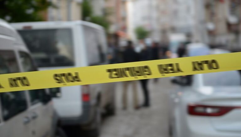Şanlıurfa’da amca yeğen kavgası kanlı bitti: 1 ölü Şanlıurfa’da amca yeğen kavgası kanlı bitti: 1 ölü
