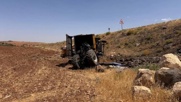 Şanlıurfa’da feci kaza: 2 ölü Şanlıurfa’da feci kaza: 2 ölü