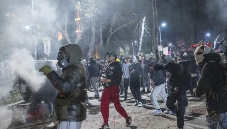 Saraçhane davasında ara karar: 139 sanığın yurt dışı yasağı kaldırıldı Saraçhane davasında ara karar: 139 sanığın yurt dışı yasağı kaldırıldı