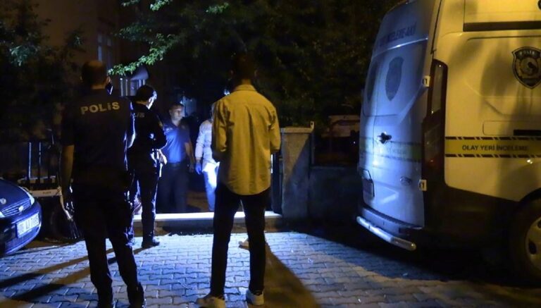 Silahla oynayan çocuk kazayla ablasını öldürdü Silahla oynayan çocuk kazayla ablasını öldürdü