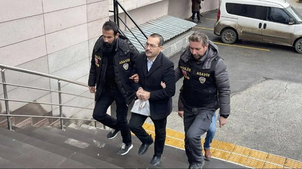 Skandal kararda Ali Erbaş’ın imzası var! ‘Tacizle’ suçlanan müftü vaiz oldu Skandal kararda Ali Erbaş’ın imzası var! ‘Tacizle’ suçlanan müftü vaiz oldu