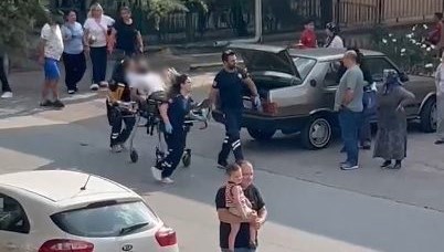 Sokakta kriz geçiren iki kişi öldü Sokakta kriz geçiren iki kişi öldü