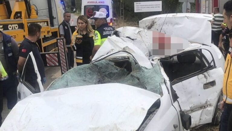 Tokat’ta otomobil devrildi, sürücüsü hayatını kaybetti Tokat’ta otomobil devrildi, sürücüsü hayatını kaybetti