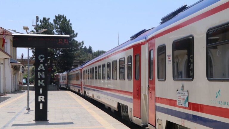 Turistik Karaelmas Ekspresi, Çankırı’ya geldi Turistik Karaelmas Ekspresi, Çankırı’ya geldi
