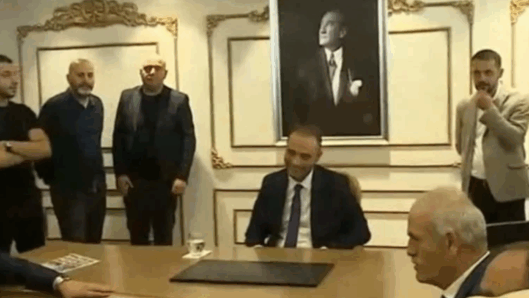 Türkiye’nin konuştuğu isim ‘ATM memuru’ çıktı Türkiye’nin konuştuğu isim ‘ATM memuru’ çıktı