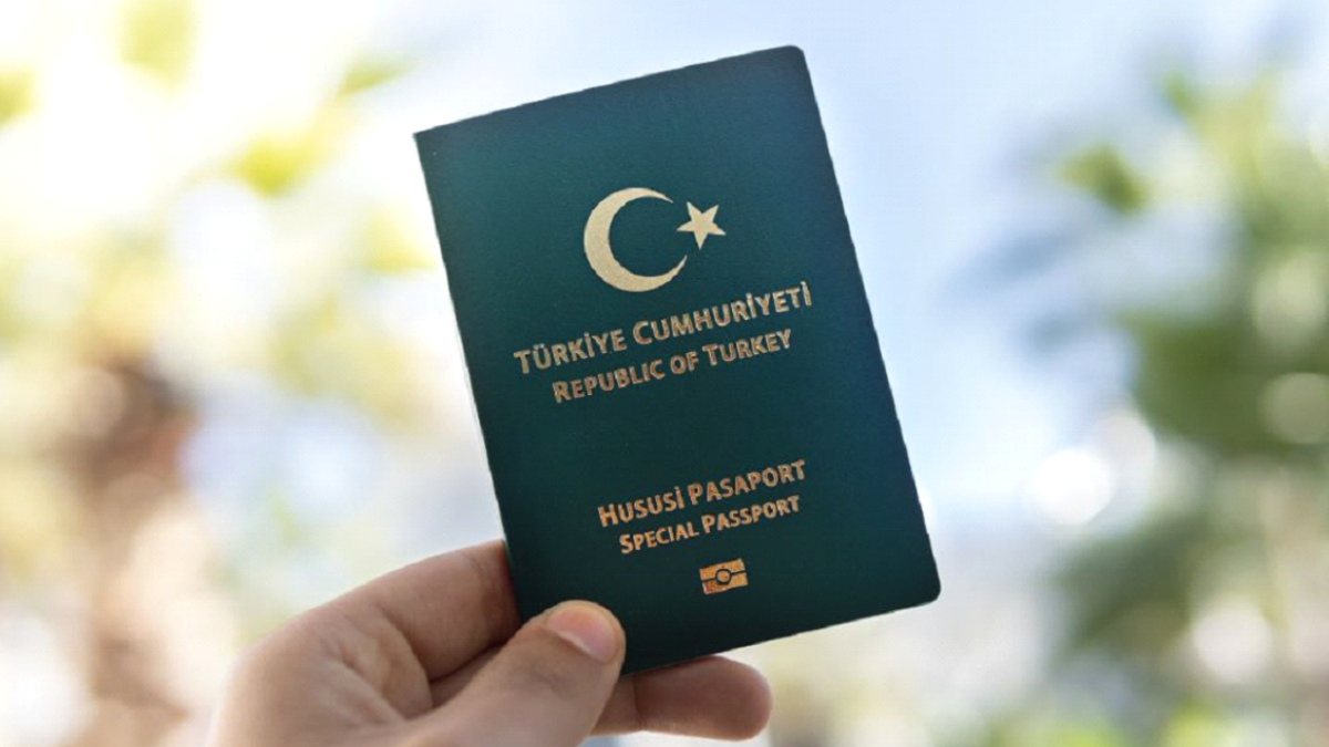 Uganda bile yeşil pasaporta vize istedi Uganda bile yeşil pasaporta vize istedi