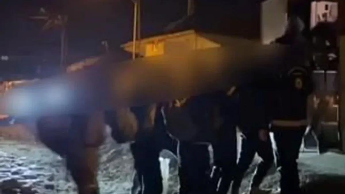 Van’da göçmen kaçakçılığı operasyonları: 5 şüpheli tutuklandı Van’da göçmen kaçakçılığı operasyonları: 5 şüpheli tutuklandı