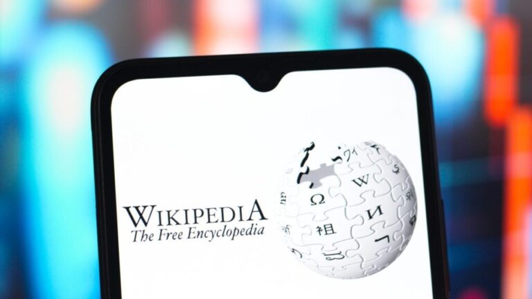 Wikipedia’nın Başı Editörlerle Dertte Wikipedia’nın Başı Editörlerle Dertte