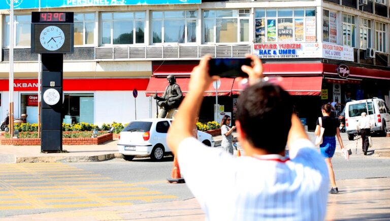 Yazın daha serin geçecek: Sıcaklık rekoru beklenmiyor Yazın daha serin geçecek: Sıcaklık rekoru beklenmiyor