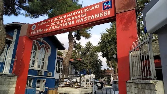 Yedikule Göğüs Hastalıkları Hastanesi’ne bıçak parası soruşturması: 11 gözaltı Yedikule Göğüs Hastalıkları Hastanesi’ne bıçak parası soruşturması: 11 gözaltı