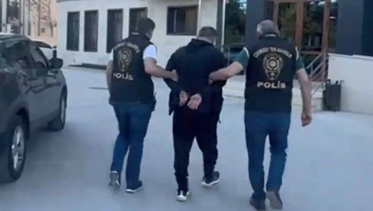 Yıllardır aranan FETÖ’cü yakalandı Yıllardır aranan FETÖ’cü yakalandı