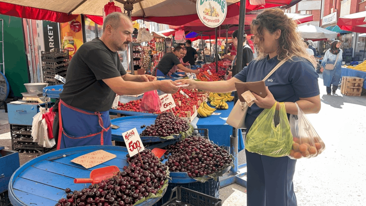 Zirai donun vurduğu kirazın fiyatı dudak uçuklattı! Zirai donun vurduğu kirazın fiyatı dudak uçuklattı!